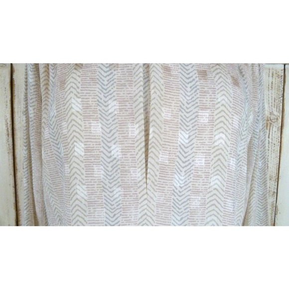 80s vintage Liz Claiborne ivory silver striped chevron print blouse - Picture 3 of 4